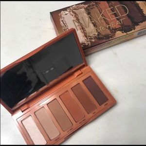 Urban decay heat pallete